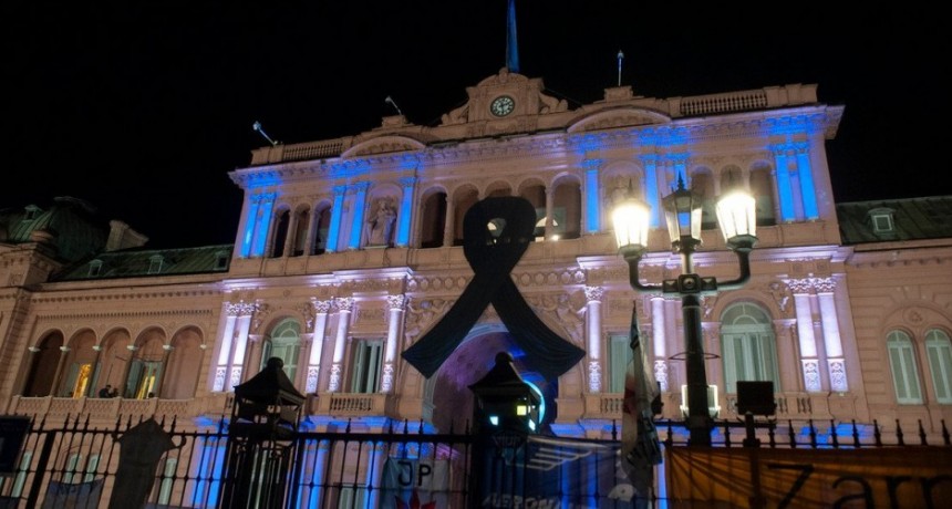 La despedida íntima de los familiares al Diego en la Rosada