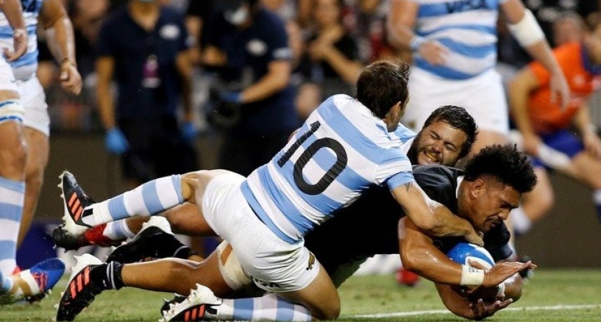 Los All Blacks pulverizaron a los Pumas por el Tres Naciones