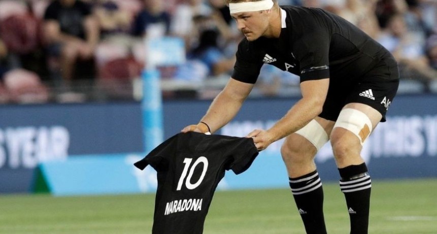 Tres Naciones: Conmovedor homenaje al Gran Maradona