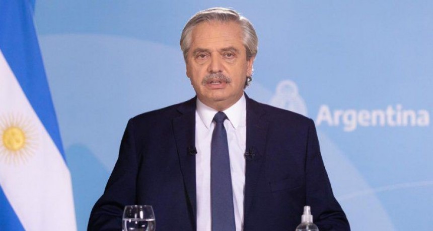 El Presidente regresó al país tras asistir al G20 y a la COP26