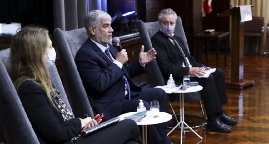 Feletti busca aumentar el acatamiento de la medida de congelamiento de precios