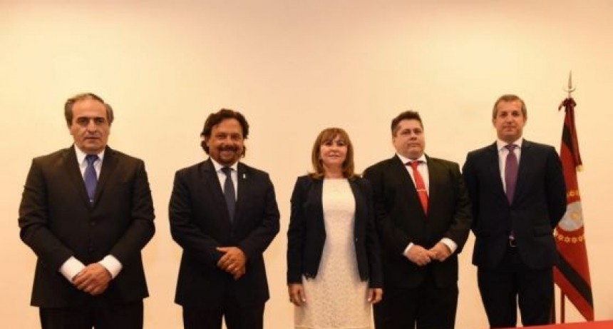 García Castiella juro como Procurador General de Salta
