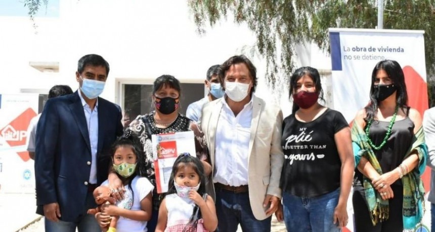 El IPV entregó viviendas en Cafayate