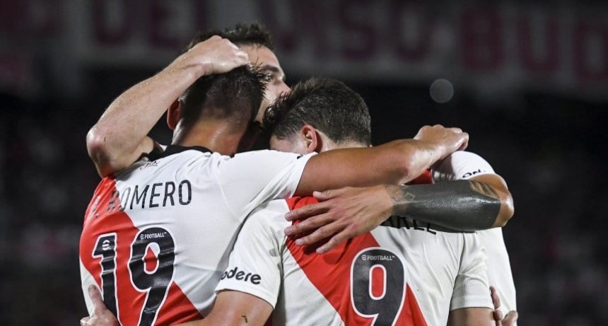 River Plate goleó 4-0 a Racing y es otra vez campeón del fútbol argentino 
