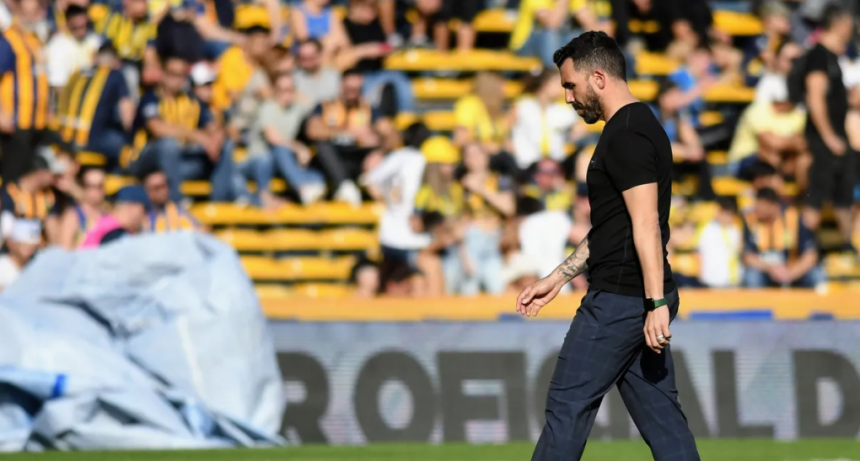 Carlos Tevez renunció a Rosario Central