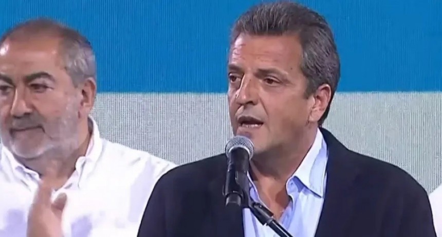 Massa felicitó a Milei al reconocer su derrota