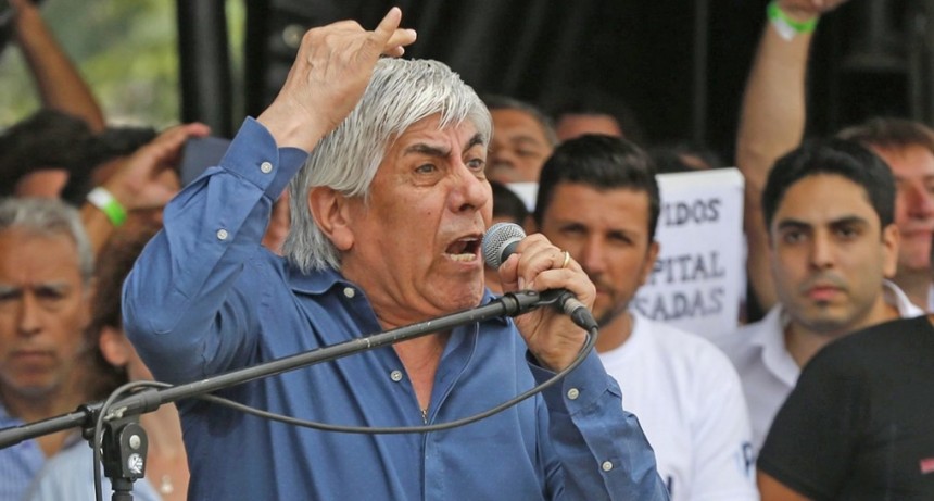  Alberto Fernández almuerza con Moyano para aliviar tensiones