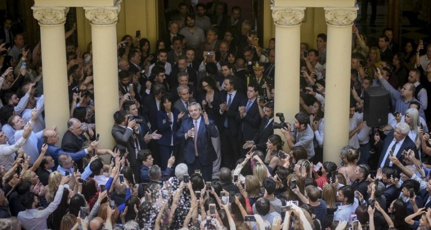 Ya rige la emergencia, con un veto parcial que afecta a las provincias