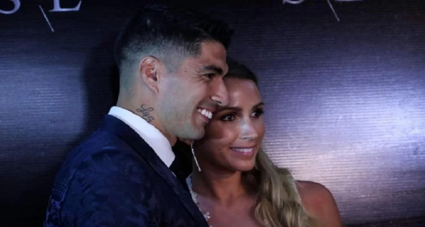Luis Suárez y Sofía Balbi celebraron aniversario de casados