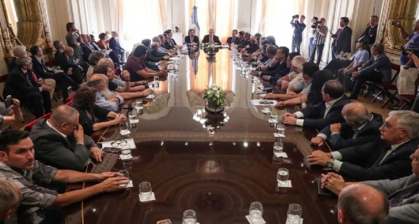   La crítica de Vilma Ibarra al encuentro multisectorial de Alberto Fernandez