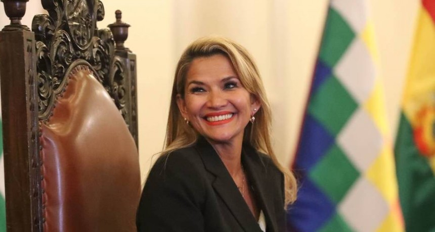 Bolivia expulsa a la diplomática española y a la embajadora mexicana