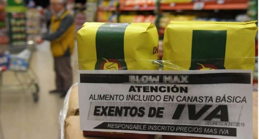 El Gobierno acordó con supermercadistas y productores para compensar el retorno del IVA