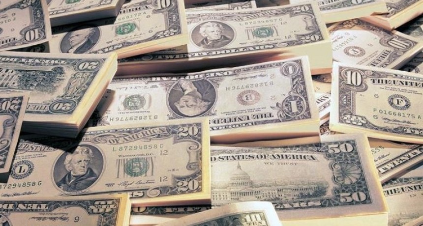 El dólar blue cayó por octava jornada consecutiva