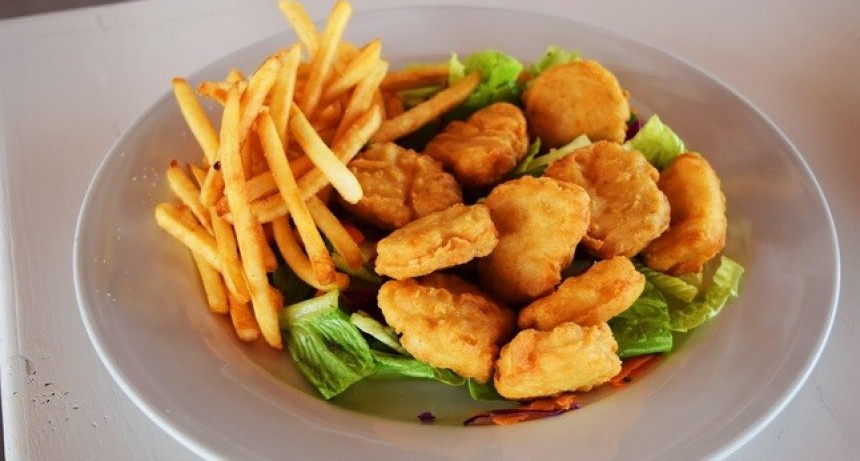 Se autoriza el consumo de carne artificial de pollo