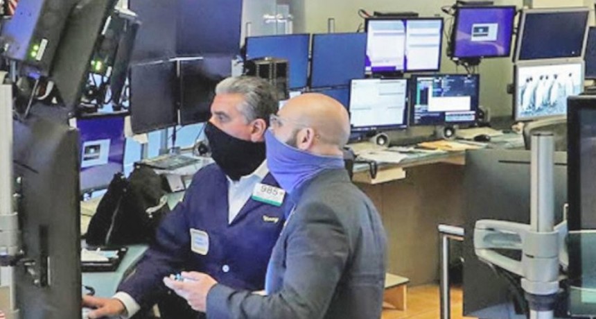 Wall Street cerró positivo ante expectativa por la Fed