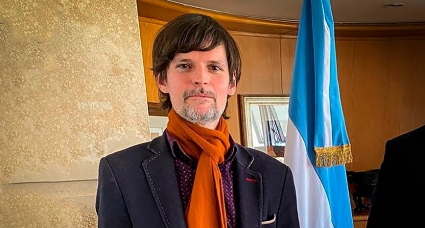 Nombran a Sabino Vaca Narvaja embajador en China