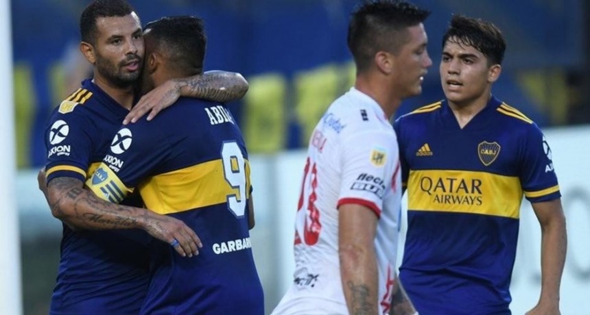 Boca se impone ante Huracán 