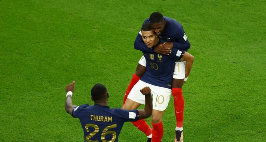  Francia venció 3 a 1 a Polonia y paso a cuartos de final