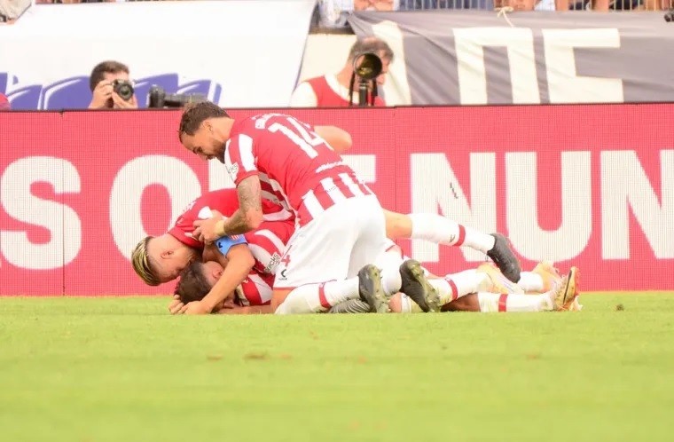 Estudiantes le ganó el clásico a Gimnasia